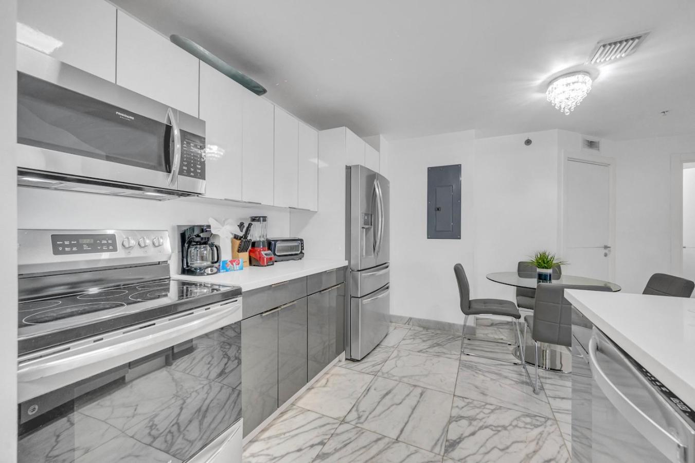 Subtle 2 Bed In Edgewater Near Downtown With Free Parking Apartamento Miami Exterior foto