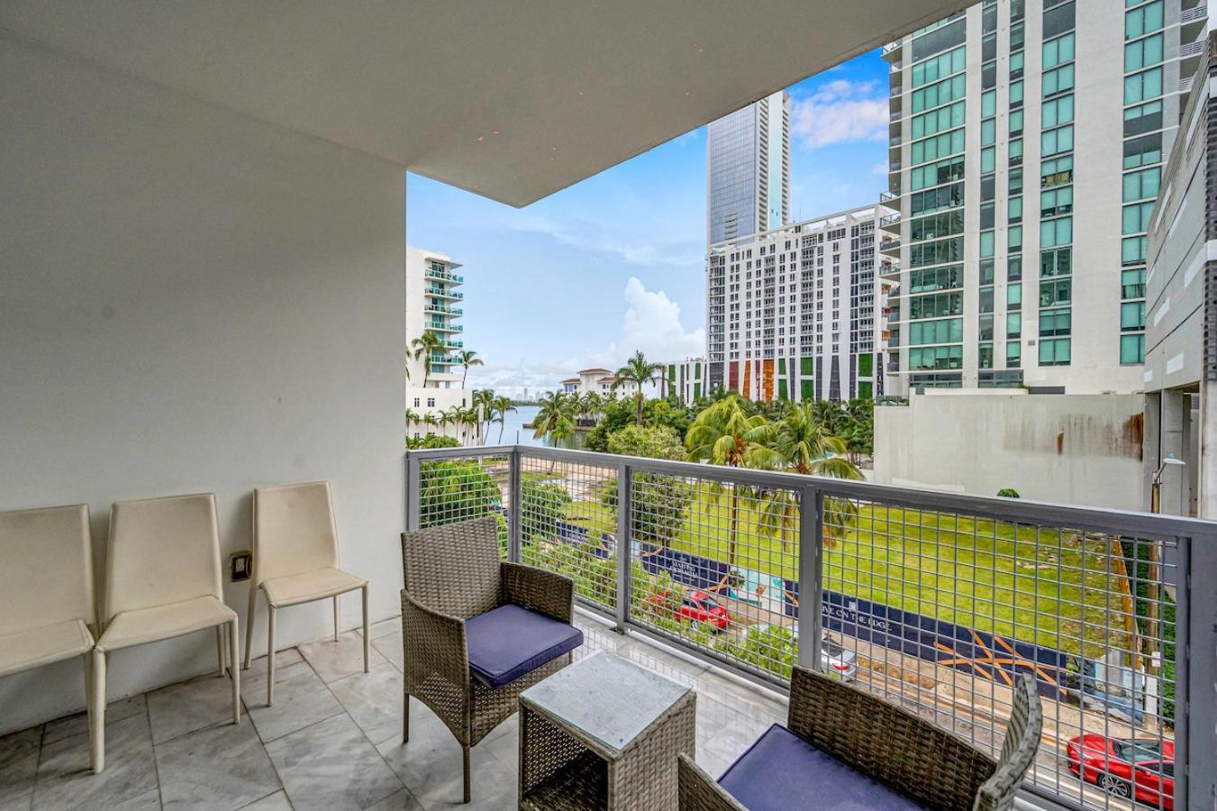 Subtle 2 Bed In Edgewater Near Downtown With Free Parking Apartamento Miami Exterior foto