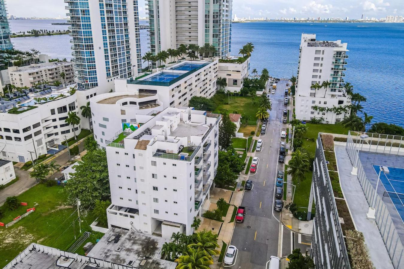 Subtle 2 Bed In Edgewater Near Downtown With Free Parking Apartamento Miami Exterior foto